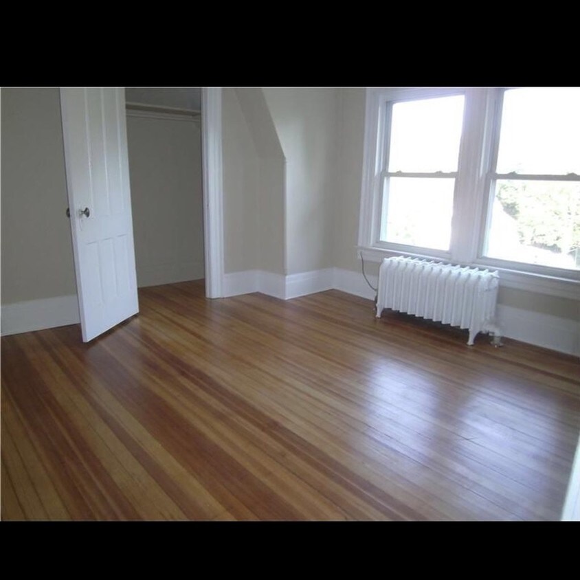 Foto del interior - 108 Champlin Ave