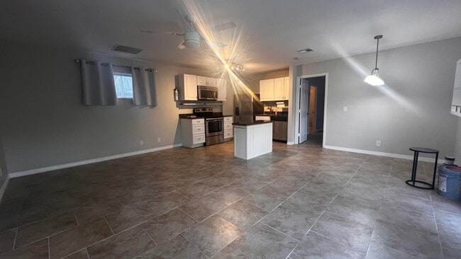 Building Photo - 14 Crossings Cir