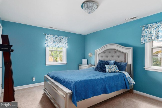 Foto del edificio - 7022 Deerfield Rd