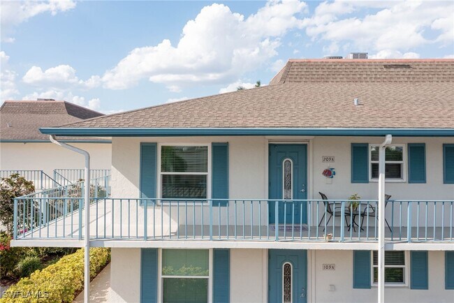 Foto del edificio - 325 Charlemagne Blvd