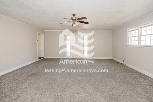 Foto del edificio - 210 Scarborough Rd