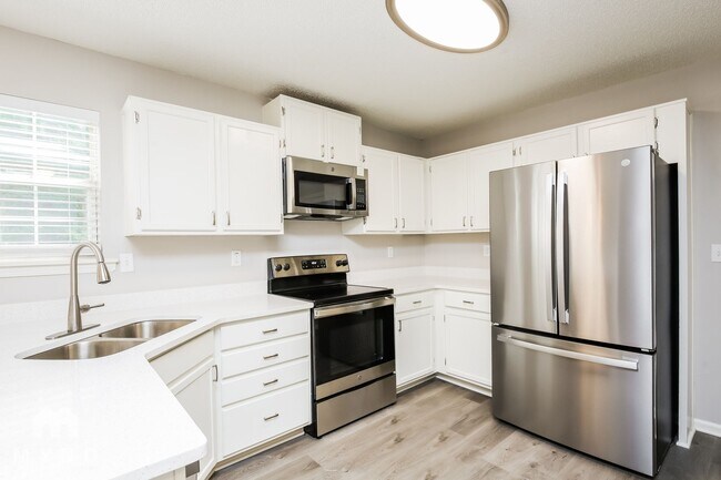 Building Photo - 707 Denver Ct