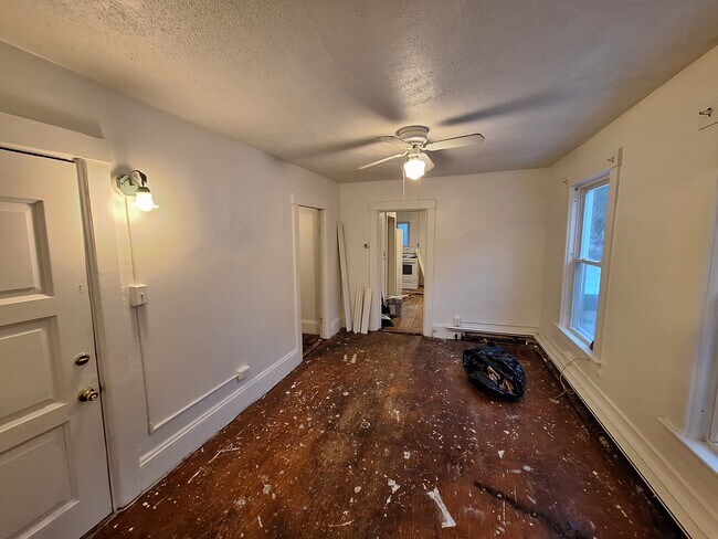 Foto del edificio - Morse Ave