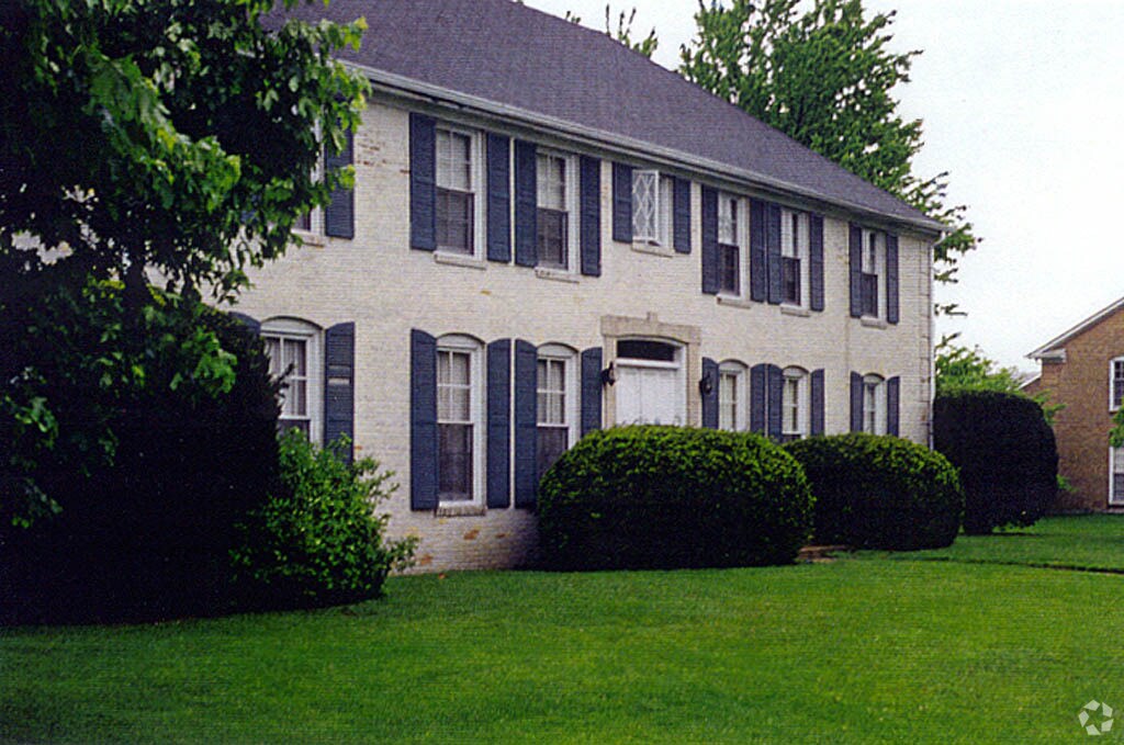 Regal Manor Apartments and Townhomes Seymour, IN
