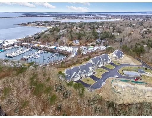 Foto del edificio - 1090 Shore Rd