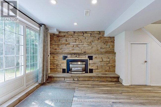 Building Photo - 63 Hillview Dr