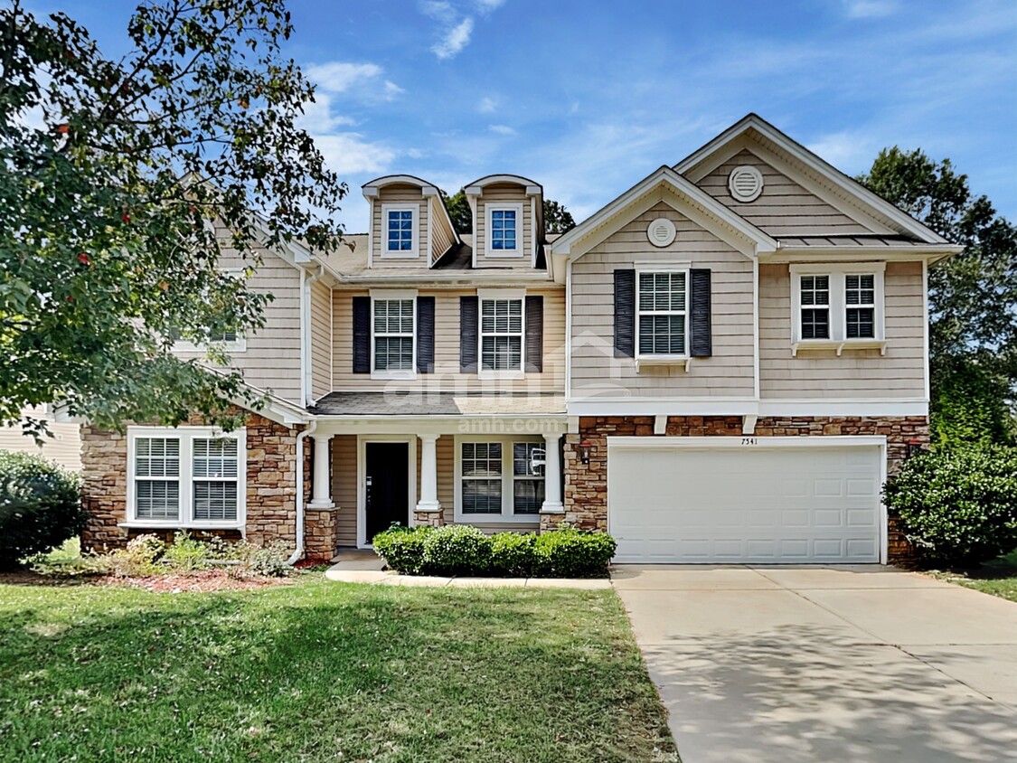 Primary Photo - 7541 Brookwood Valley Lane