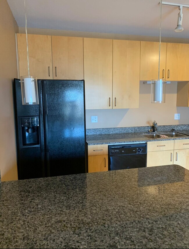 Building Photo - 4537 S Drexel Blvd