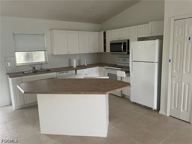 Foto del edificio - 2023 NW 6th St