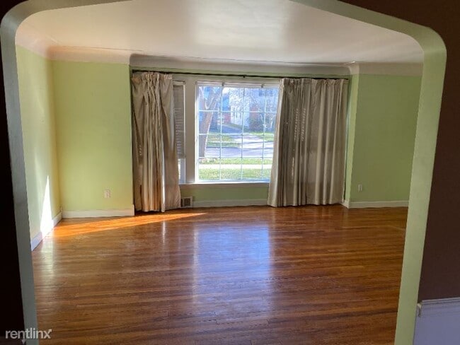 Building Photo - 3 br, 1.5 bath House - 4473 Groveland Rd