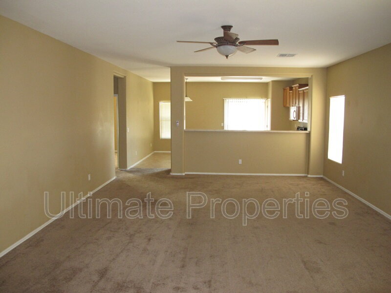 Building Photo - 15285 W Shaw Butte Dr