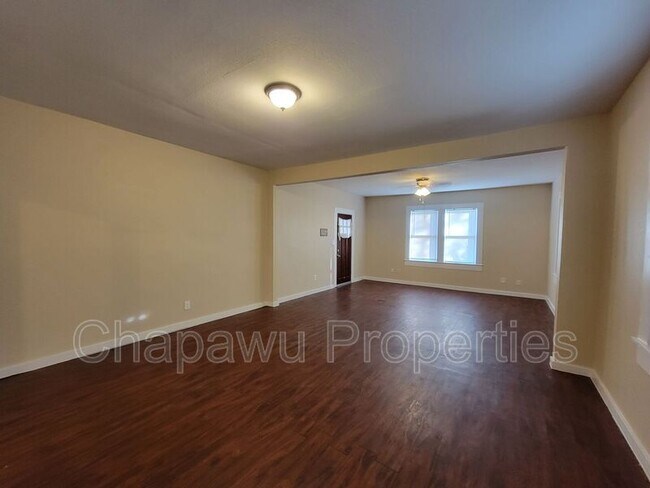 Building Photo - 1111 Gibbs
