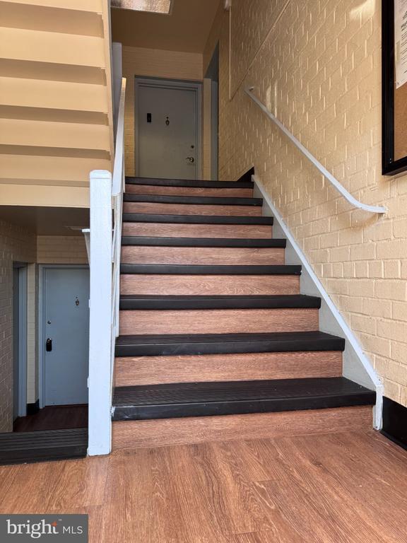 Foto del edificio - 5929 Quantrell Ave