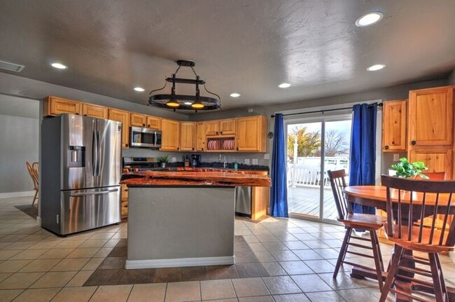 Photo - 3018 Market Way House