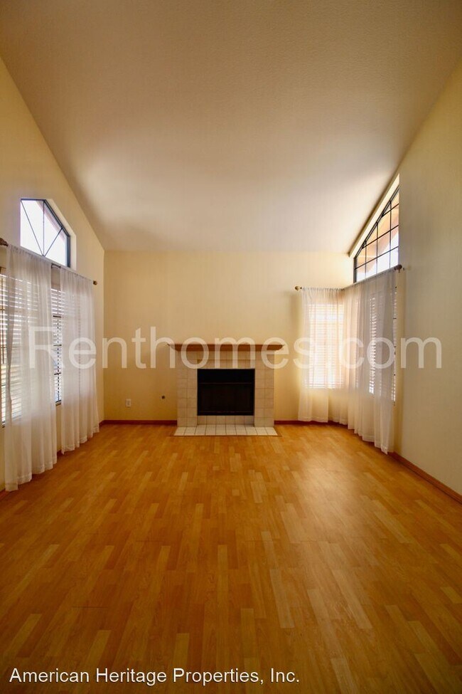 Building Photo - 4 br, 2.5 bath House - 7289 Kamwood Street