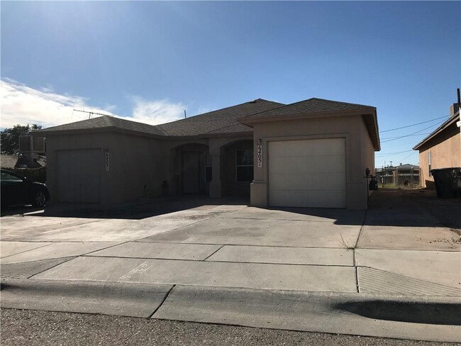 Building Photo - 6405 Salas Ln