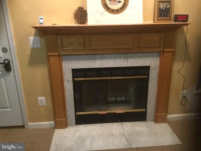 Photo - 5946 Edgehill Ct Townhome
