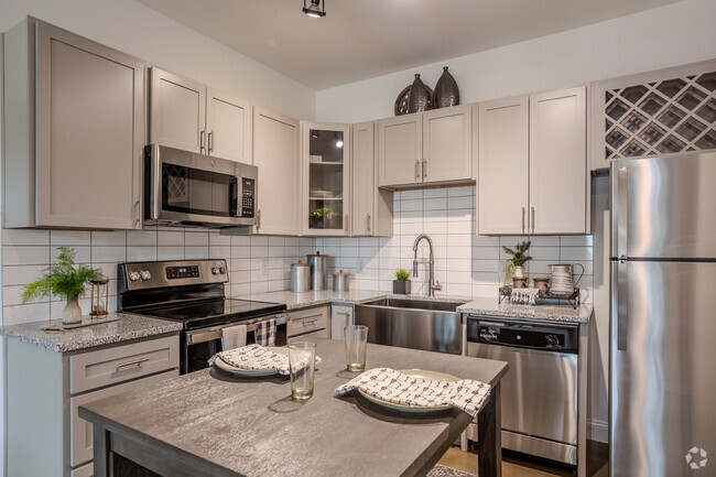 1BR, 1BA - 647SF A1A - Kitchen - Magnolia South