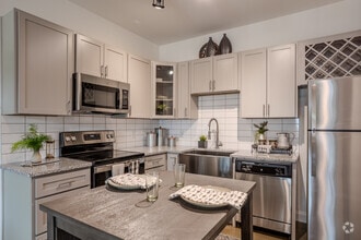 Interior Photo - Magnolia South