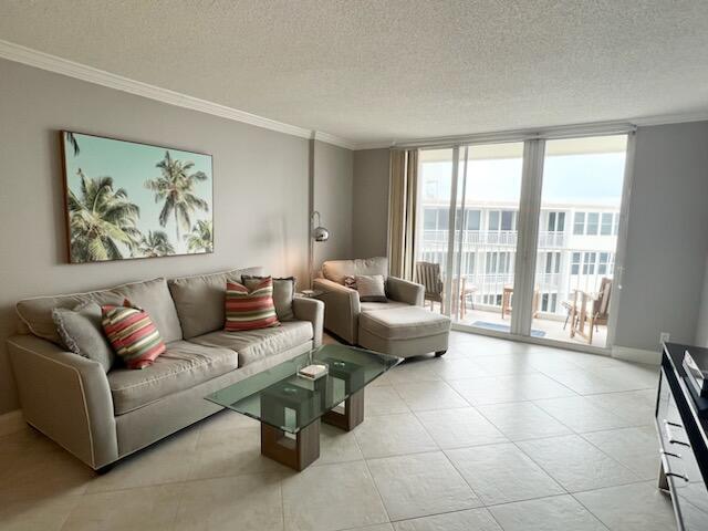 Foto principal - 3540 S Ocean Blvd