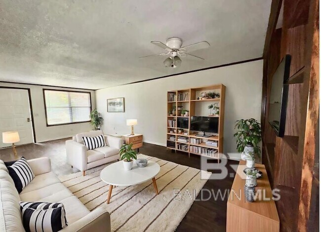 Foto del edificio - 1101 W Laurel Ave