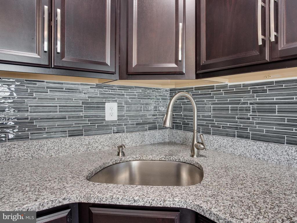 Foto principal - 1447 Chatham Ct