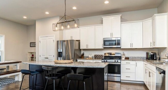 Foto del edificio - 617 Chilliwack Ln