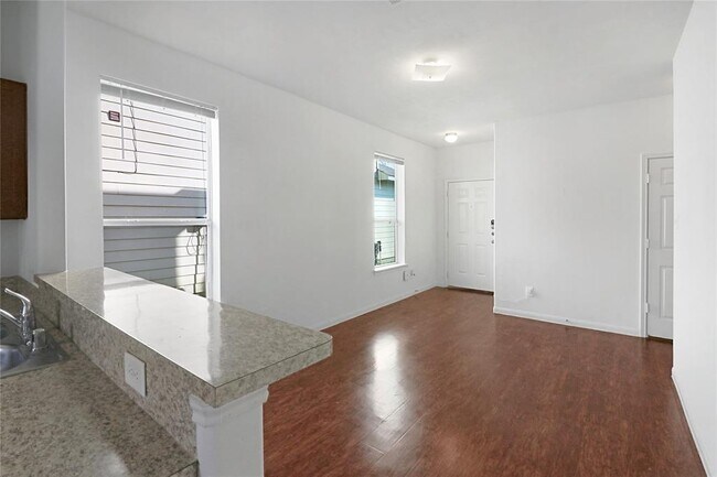 Building Photo - 15526 Kiplands Bend Dr
