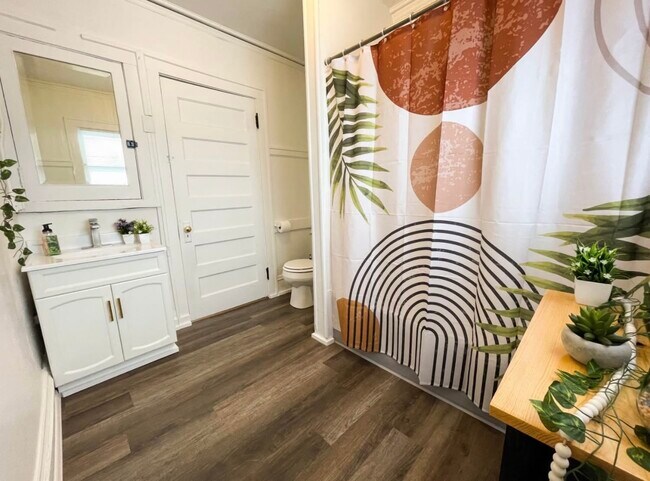 Foto del edificio - 3721 Cottage Grove Ave