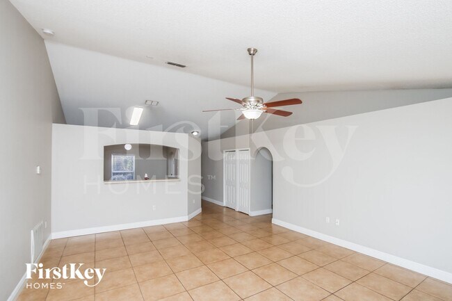 Foto del edificio - 3253 Aspen Rd SE