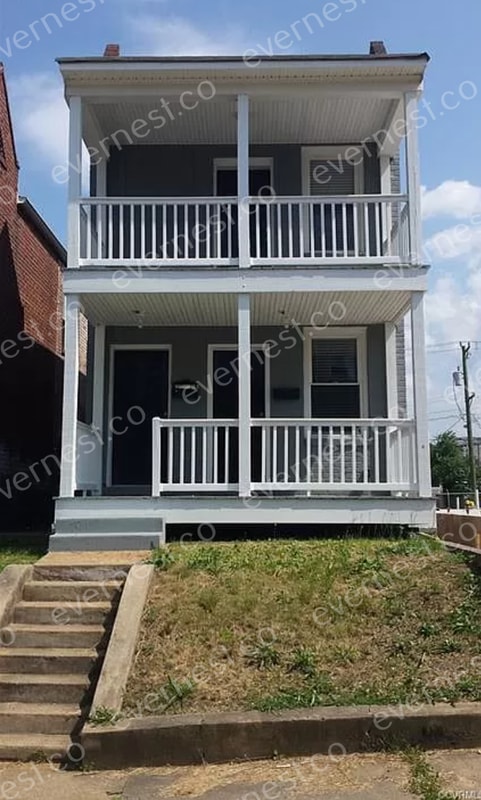 Primary Photo - 1402 Bainbridge St