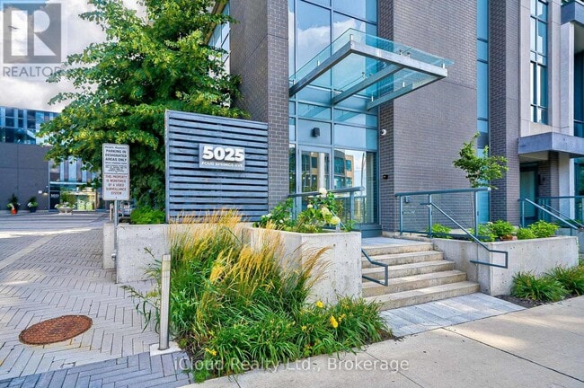 Building Photo - 5025 Four Springs Ave