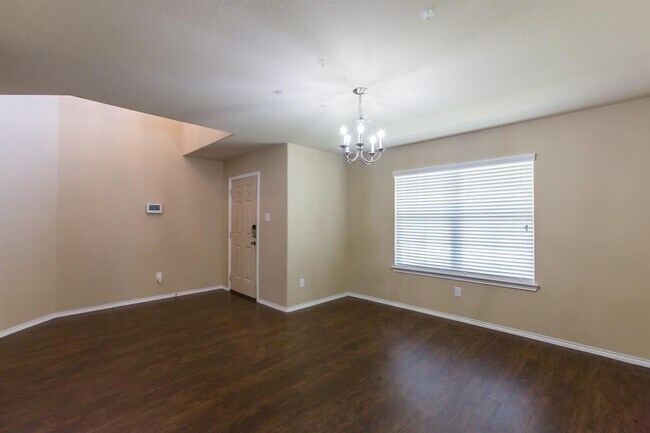 Foto del edificio - 2119 Treasure Mountain Dr