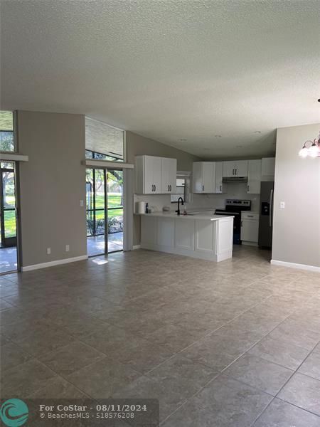 Foto del edificio - 22274 Misty Woods Way