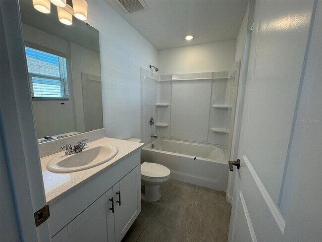 Building Photo - 3133 Skyline Lp