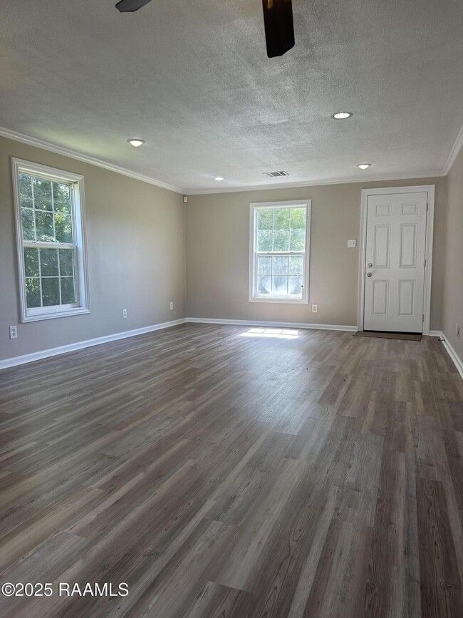 Building Photo - 1037 Erika Ln