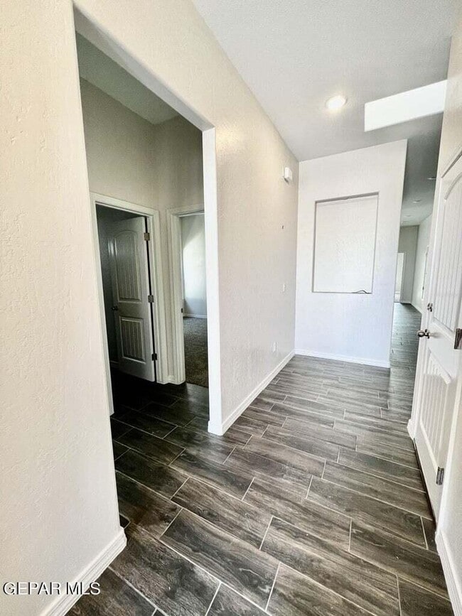 Foto del edificio - 13652 Glen Vista Ln