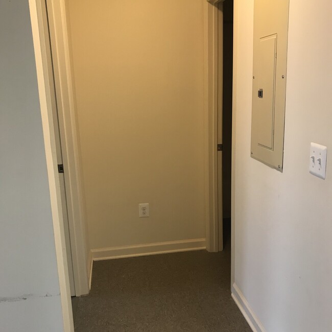 Building Photo - 3rd Ave. Duplex