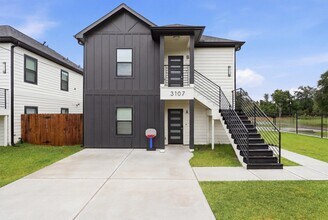 Building Photo - 3107 Grassmere St