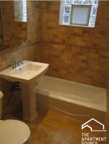 Foto del edificio - 3515 W Argyle St