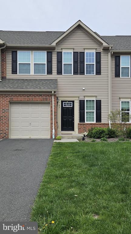 Foto principal - 93 Sundance Dr