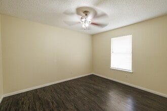 Building Photo - 3874 Georgetown Dr