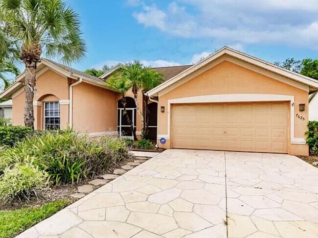 Foto del edificio - ***3BED/2BATH***ANNUAL RENTAL***POOL HOME*...