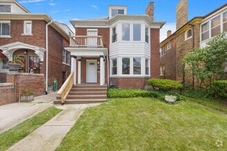 Building Photo - 2477 Hazelwood St