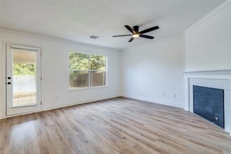 Building Photo - 1106 Hughmont Dr
