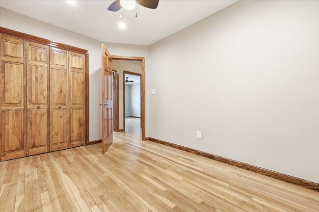 Foto del edificio - 358 Cator Ave