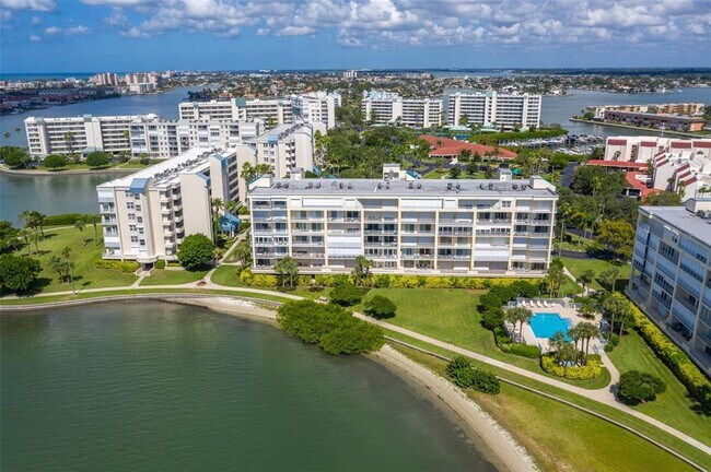 Foto del edificio - 7882 Sailboat Key Blvd S