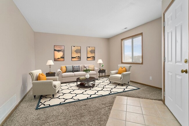 Building Photo - 1300-1336 Crosswinds Court