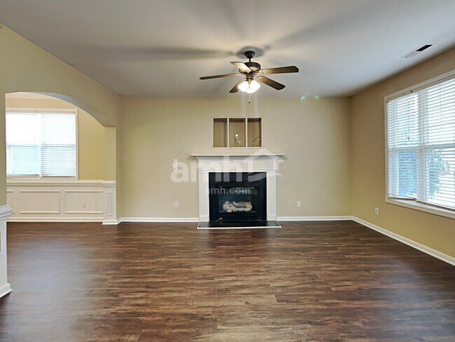 Building Photo - 7536 Rolling Meadows Lane