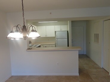 Foto del edificio - 8214 Key Royal Cir